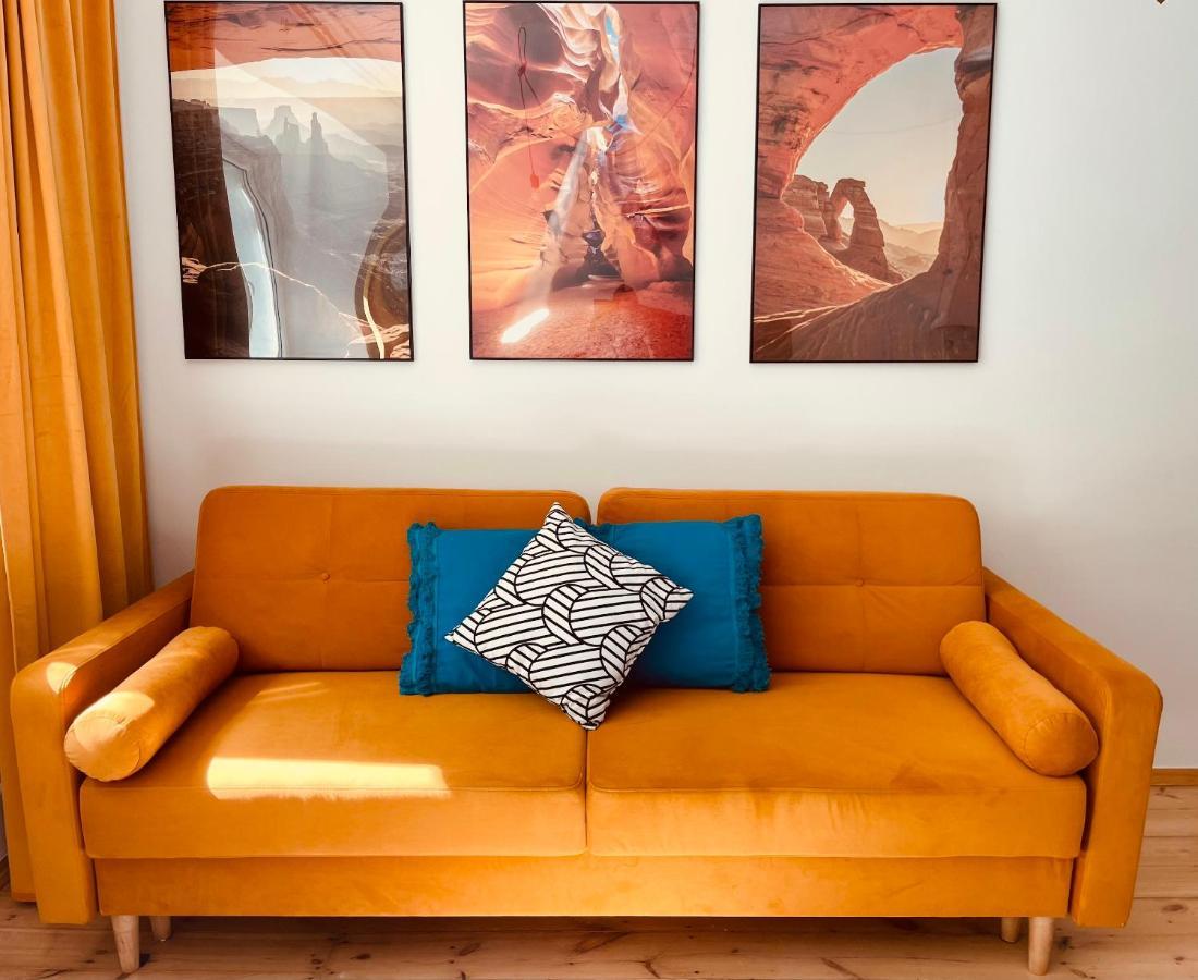 Luxury 4-Bedroom Apartment In Centre - Self-Check In & Fast Wifi Warsaw Exterior photo